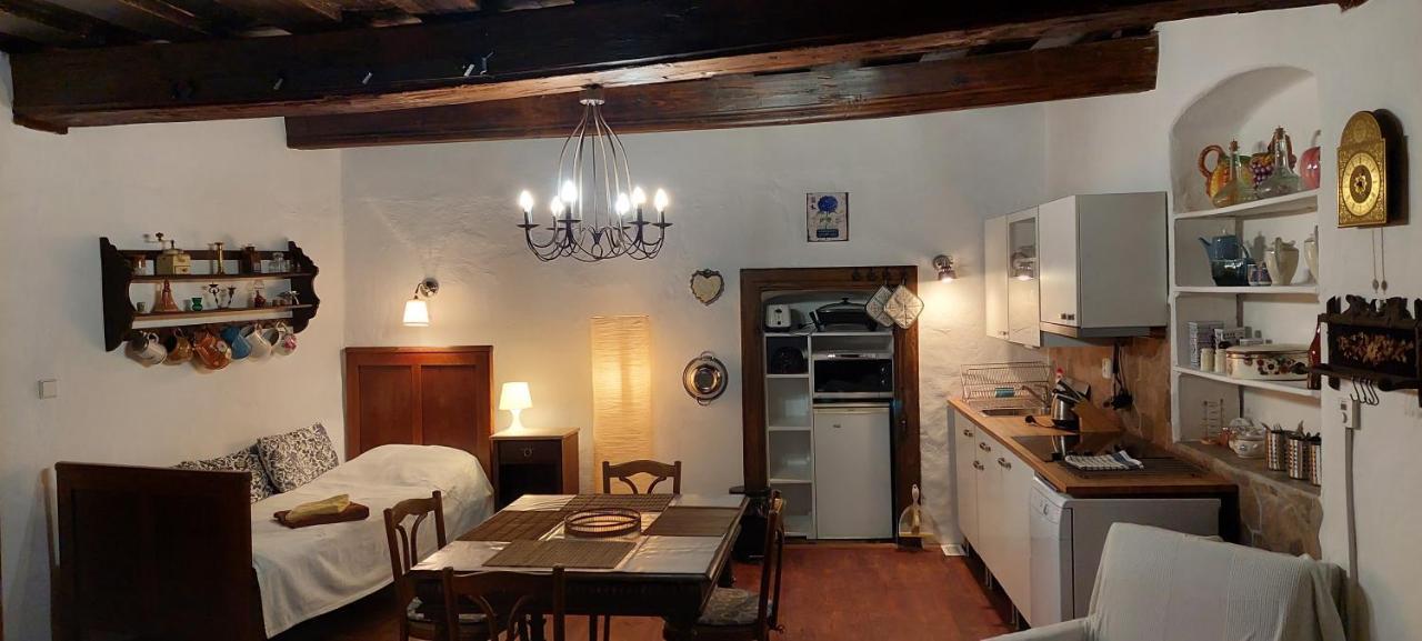 Apartmany U Sv. Floriana Slavonice Exteriör bild