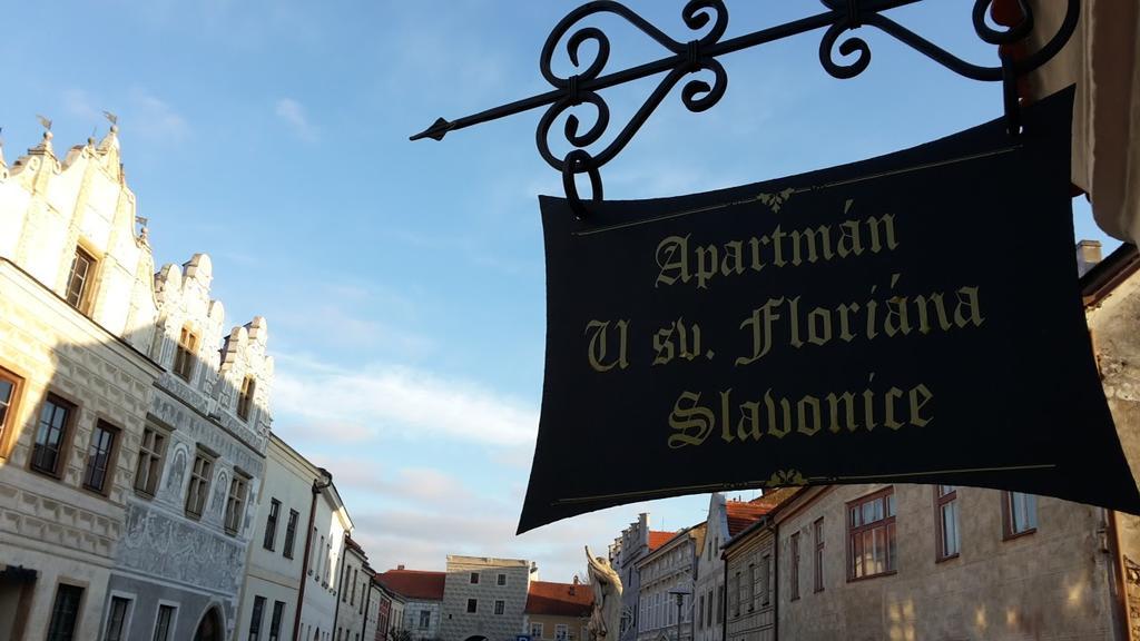 Apartmany U Sv. Floriana Slavonice Exteriör bild